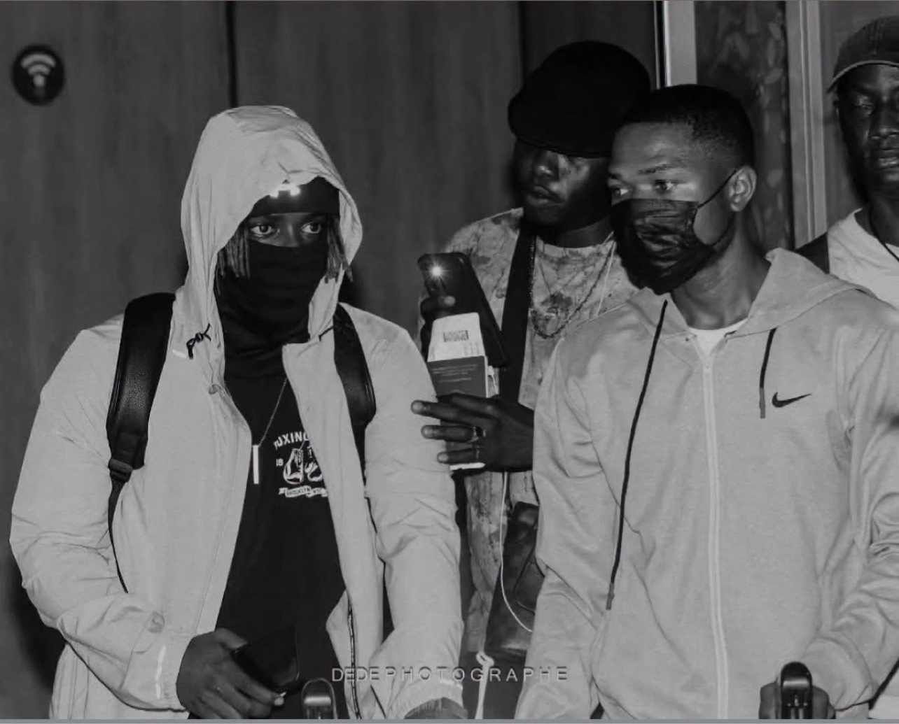 Photo de groupe en noir et blanc avec Le Mélangeur